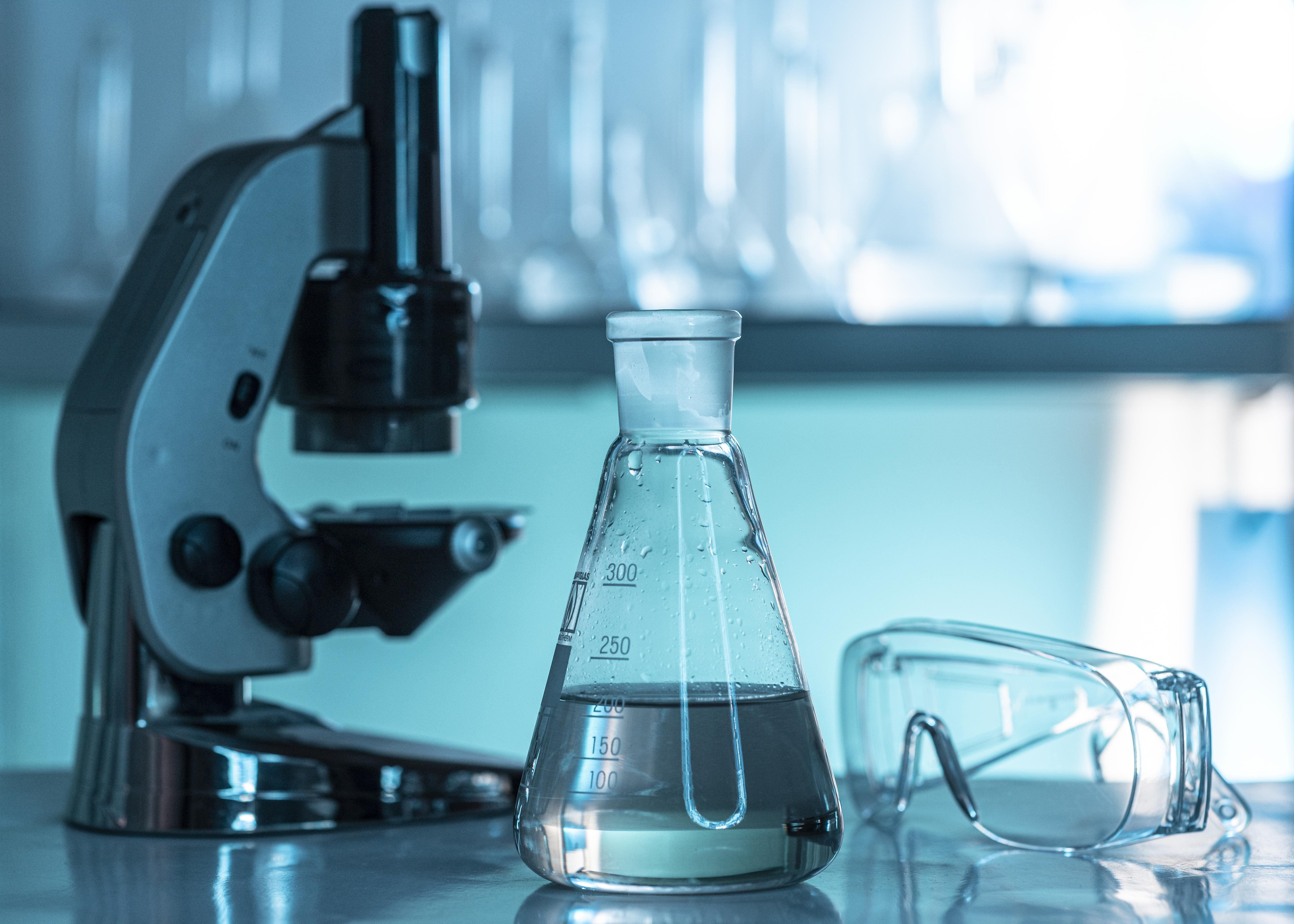 Laboratory equipment market trends until 2025